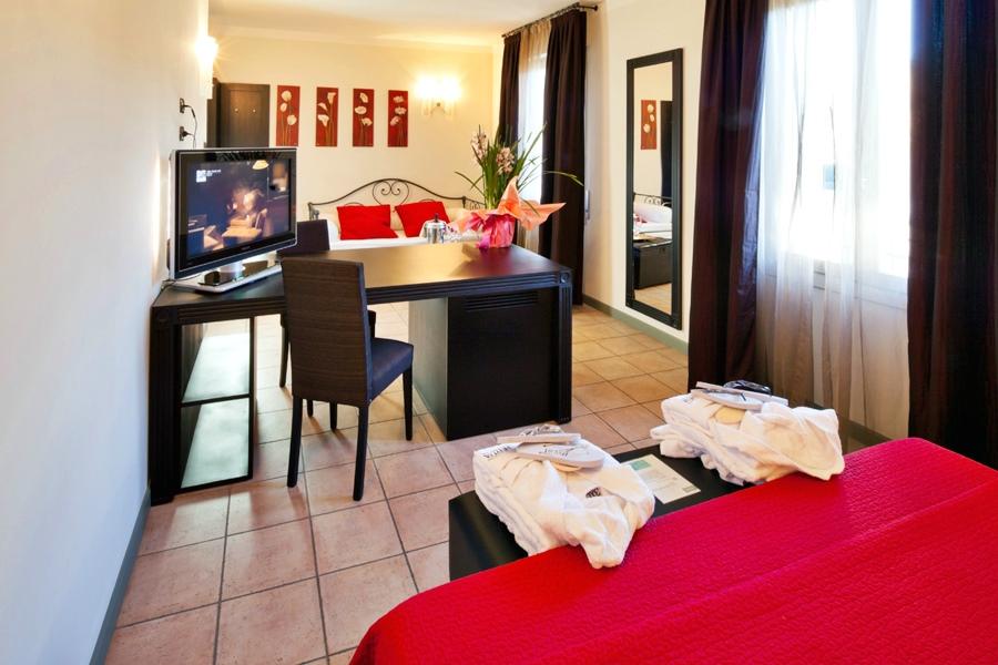 Hotel Helvetia Thermal Spa 포레타테르메 외부 사진